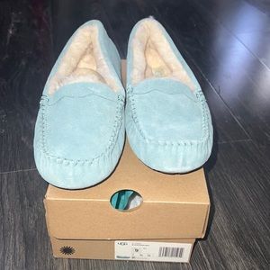 UGG Scalloped Moccasin